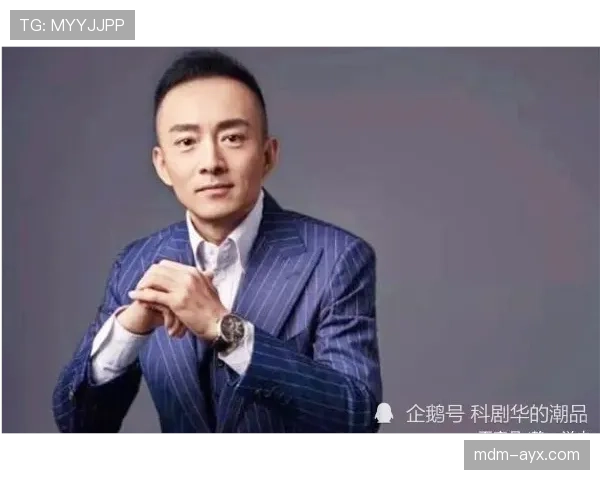 高磊私下省得像学生，约会掏卡又像老板，这反差让我怀疑人生